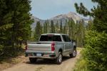Chevrolet Silverado LT Crew Cab 2018 года